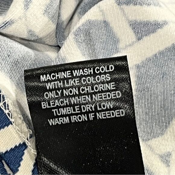 Roz & Ali Navy and White Geometric Print Dress - Picture 9 of 12